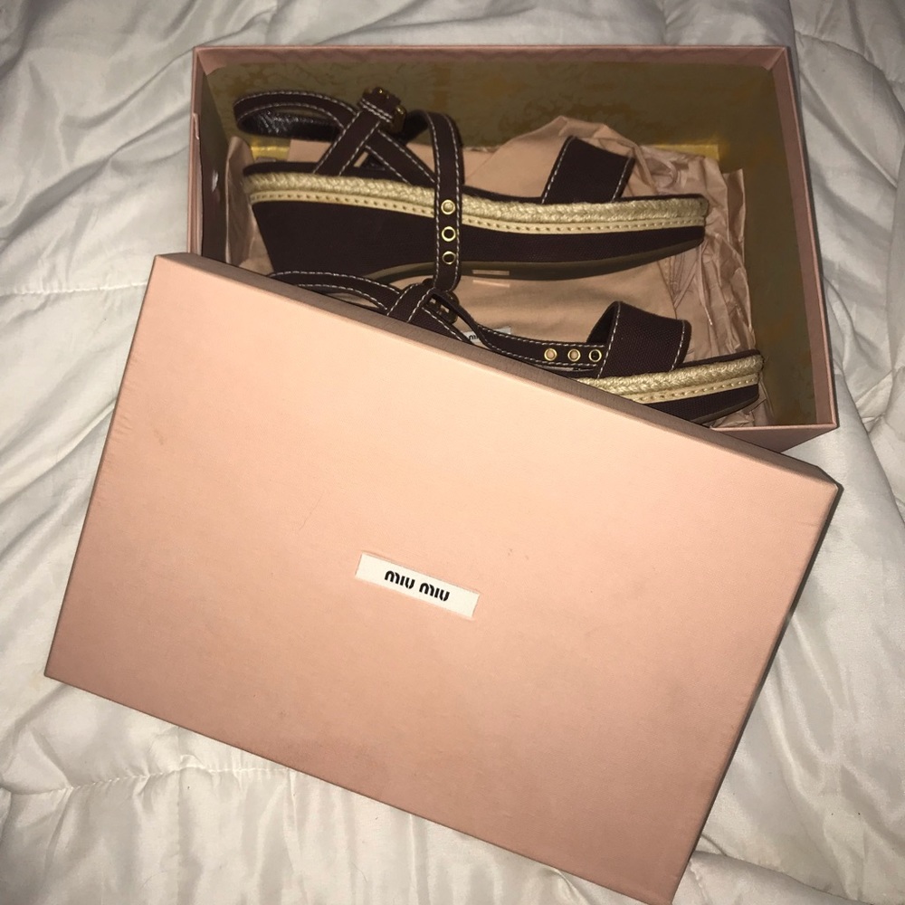 OFFERS?? New 9.5/10 miu miu sandals
